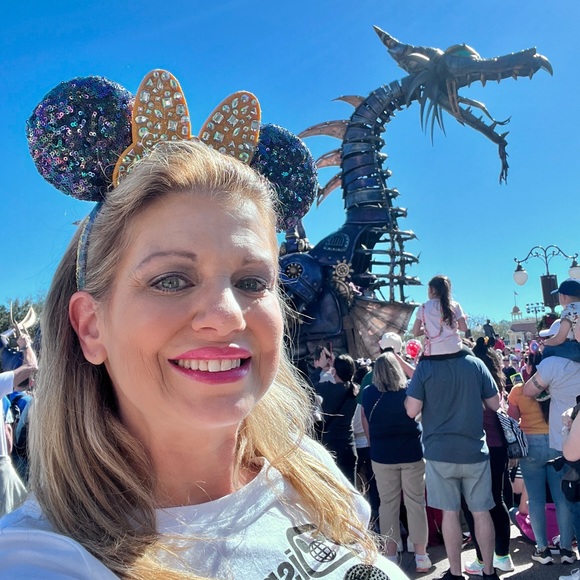 Meet Posher, Felicia! Always Ask if you’re looking for something! - Picture 1 of 17